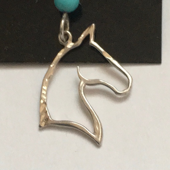 Sterling silver lightweight Horse head Earrings - Picture 2 of 7